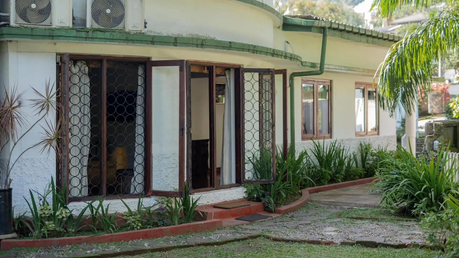 Kandy Boutique Villa By Fortuna Bungalows Sri Lanka