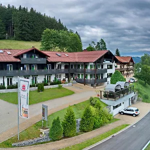 allgauer-panoramahotel.com-bavaria.com/